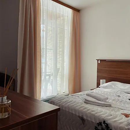 Homestay Credo Old,