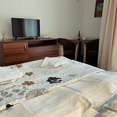 Homestay Credo Old,
